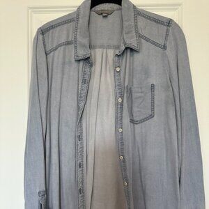 Rubbish Women's Long Sleeve Chambray Button Down Shirt - Size Large